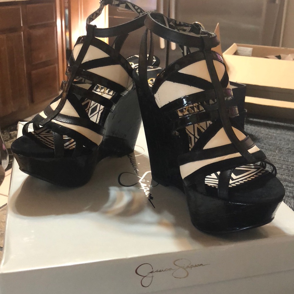 Jessica Simpson Wedges
